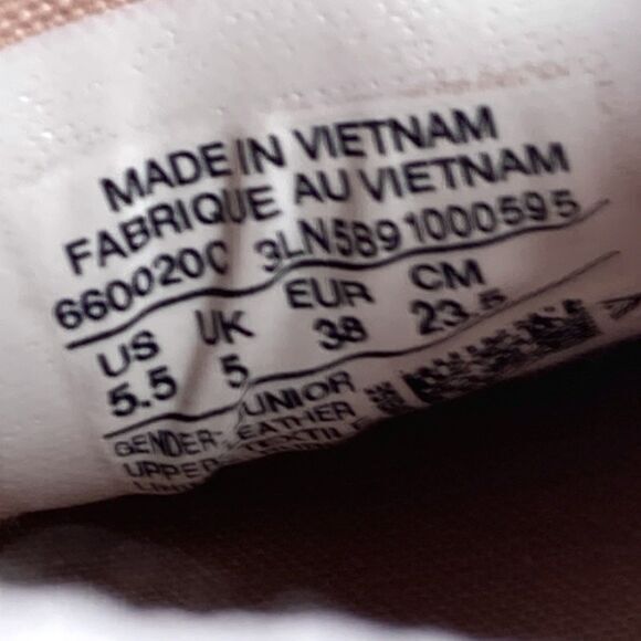 Converse All Star Sneakers Womens Sz 7 Pale Pink All Leather Low Top Skate Shoes - Picture 12 of 12